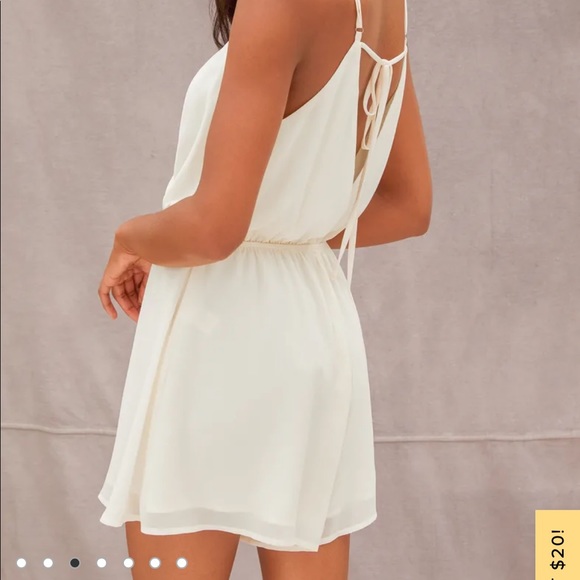 Imaginative Mind Surplice ivory Strappy Romper - Picture 3 of 6